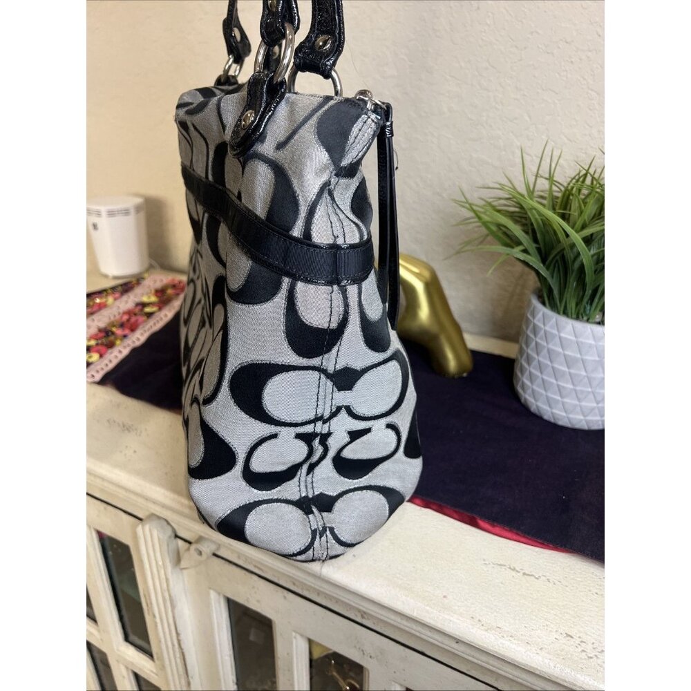 Coach Poppy Signature Black Gray Canvas Zipper Closure Tote Shoulder Bag - Picture 3 of 16